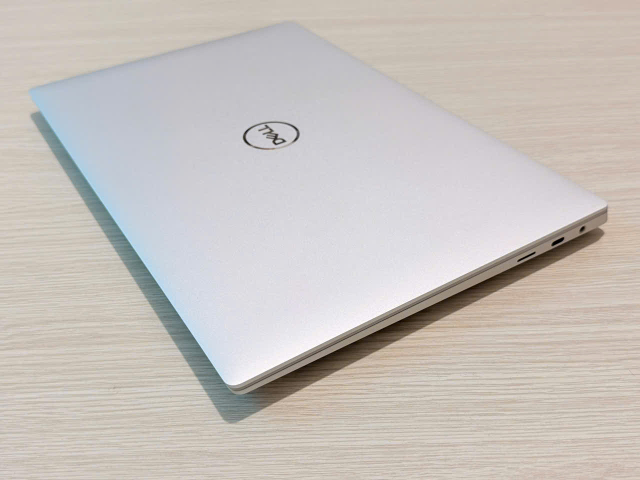 dell xps 9440 chuyên đồ họa giá rẻ